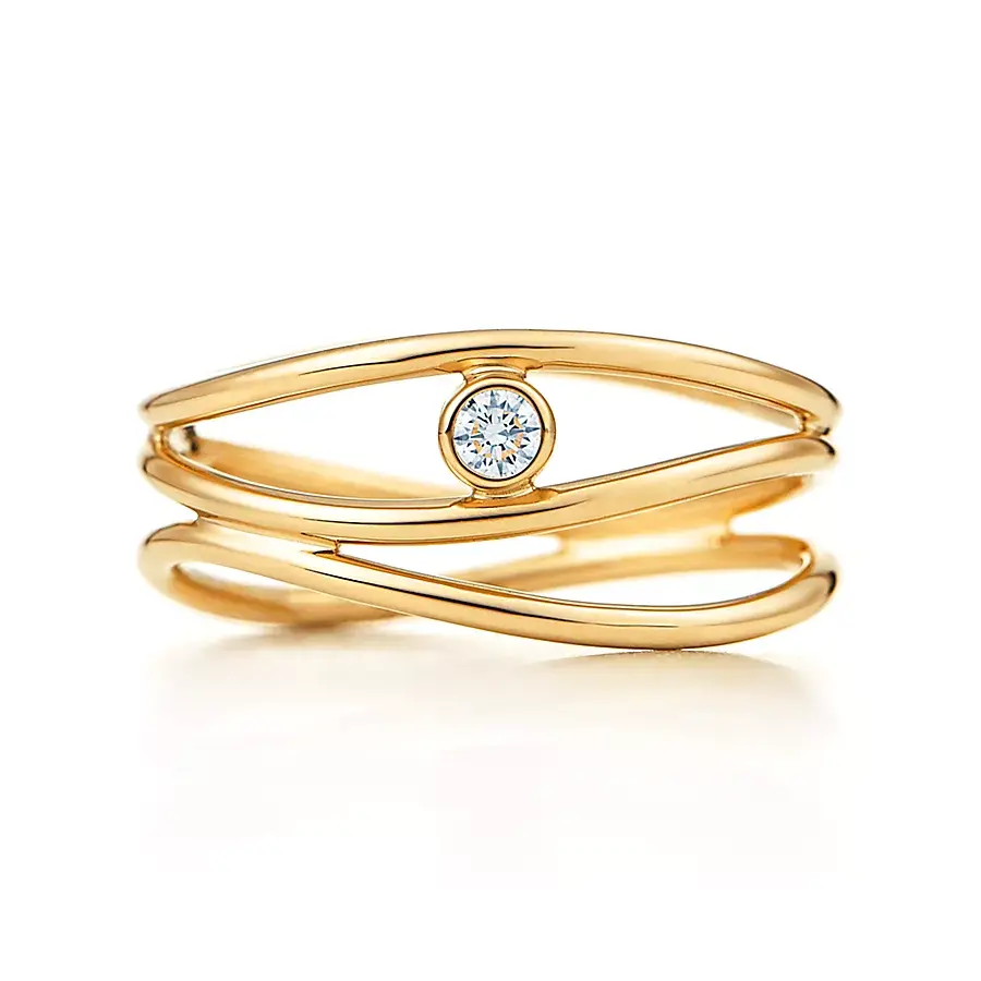 Кольцо Tiffany & Co. x Elsa Peretti Wave Three-Row, золото/бриллиант
Кольцо Tiffany & Co. x Elsa Peretti Wave Three-Row, золото/бриллиант