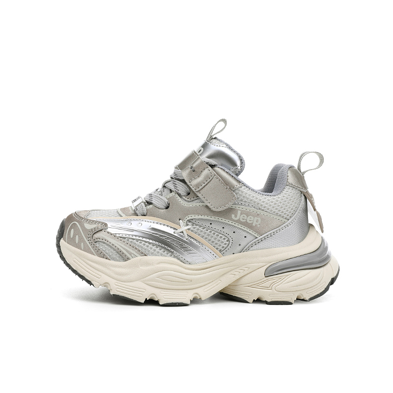 Детские кроссовки для бега Low top с противоскользящей подошвой, дышащие, легкие, с амортизацией и эффектом увеличения роста Jeep, glacier серебро
Детские кроссовки для бега Low top с противоскользящей подошвой, дышащие, легкие, с амортизацией и эффектом увеличения роста Jeep, glacier серебро