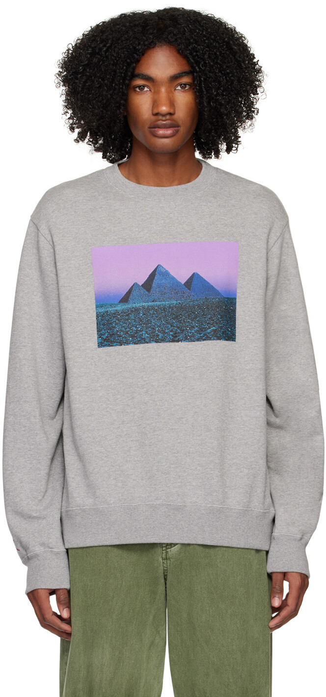 Серый свитшот с рисунком Undercover
Серый свитшот с рисунком Undercover