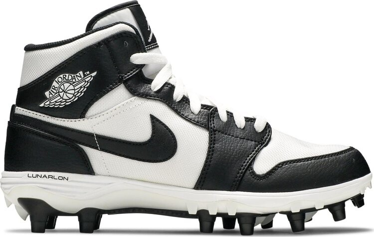Кроссовки Jordan 1 Mid TD Cleat Black White, черный
Кроссовки Jordan 1 Mid TD Cleat Black White, черный