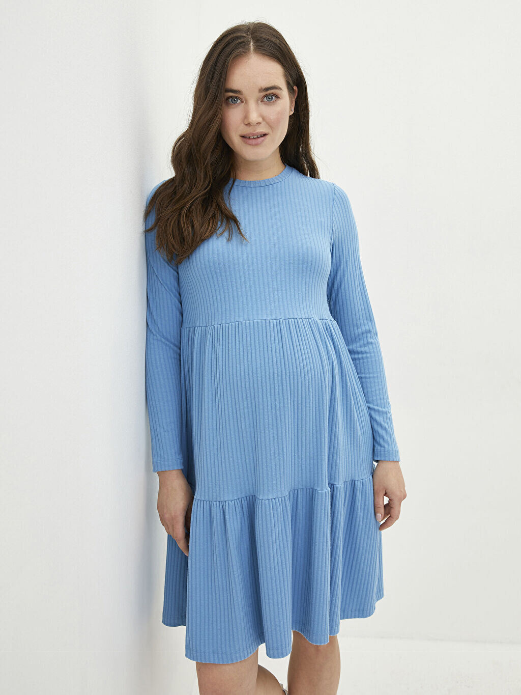 Прямое платье для беременных с круглым вырезом и длинными рукавами LC Waikiki Maternity
Прямое платье для беременных с круглым вырезом и длинными рукавами LC Waikiki Maternity