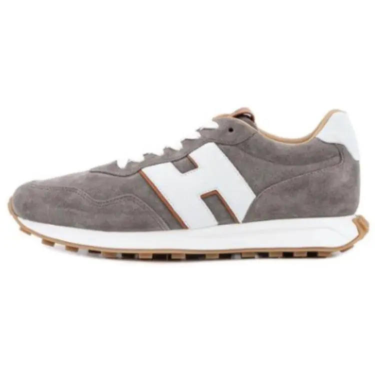 Низкие кроссовки HOGAN, Original Shoe Box Included
Низкие кроссовки HOGAN, Original Shoe Box Included