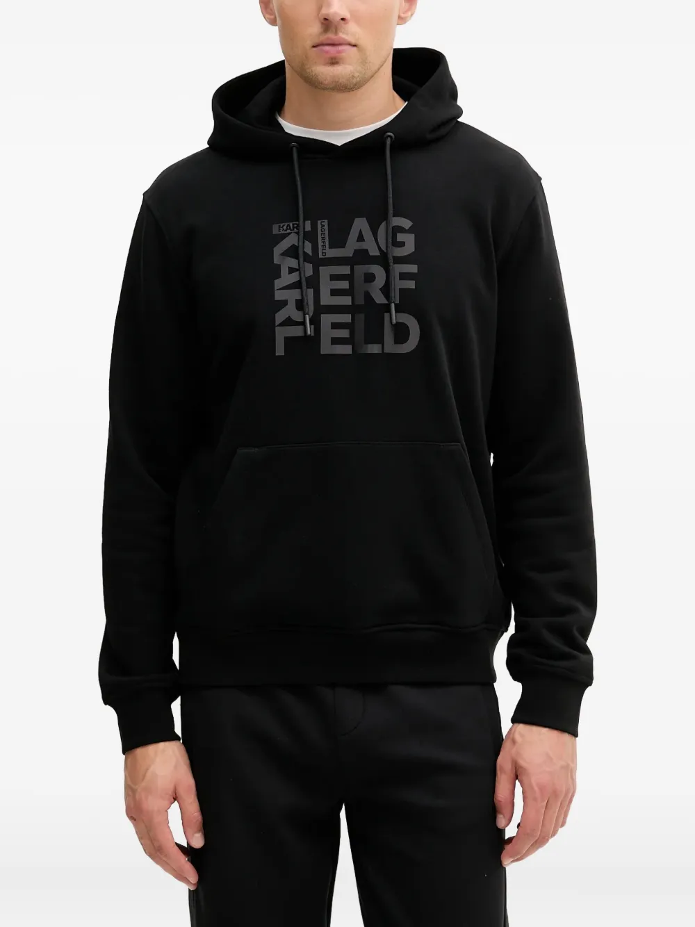 Толстовка с логотипом KARL LAGERFELD
Толстовка с логотипом KARL LAGERFELD