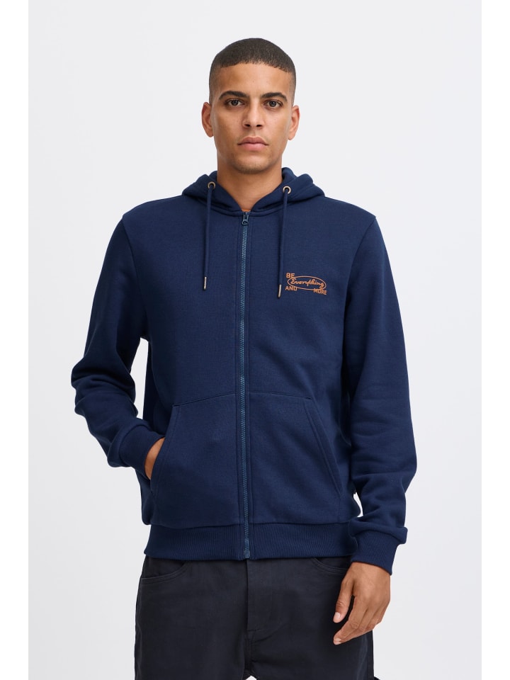 Толстовка BLEND Sweatjacke BHSweatshirt 20717351 lässige Kapuzen-Sweatjacke, синий
Толстовка BLEND Sweatjacke BHSweatshirt 20717351 lässige Kapuzen-Sweatjacke, синий