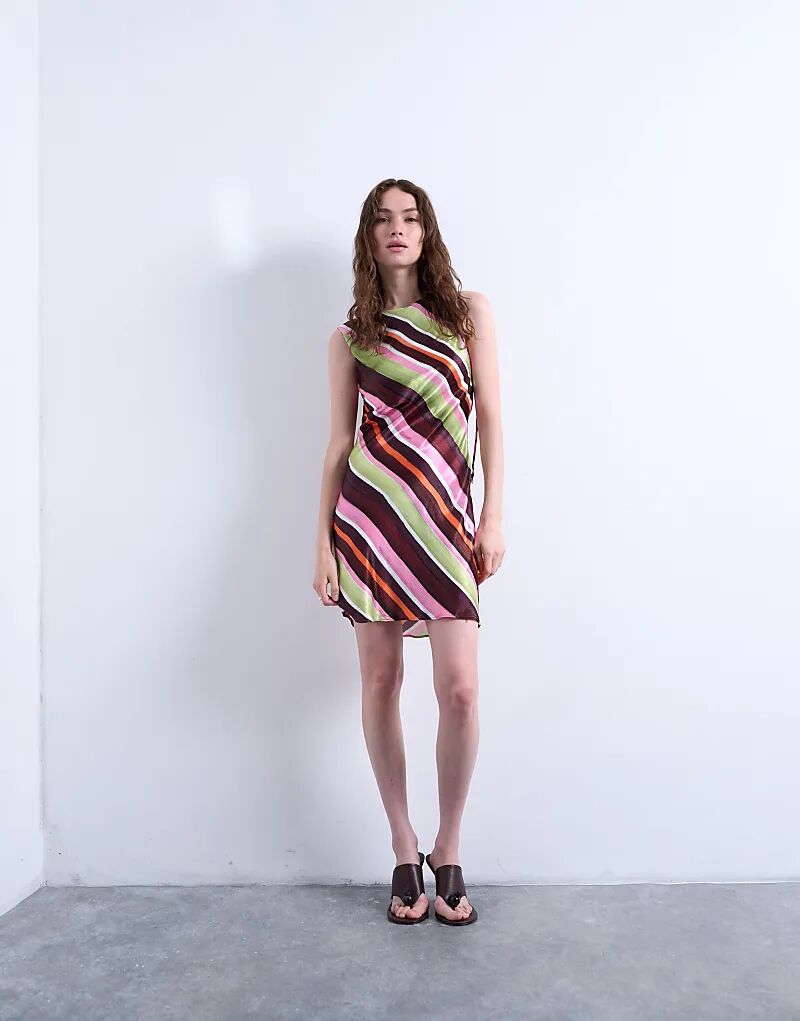 Атласное мини-платье Topshop с вырезом на спине в зелено-розовую полоску
Атласное мини-платье Topshop с вырезом на спине в зелено-розовую полоску