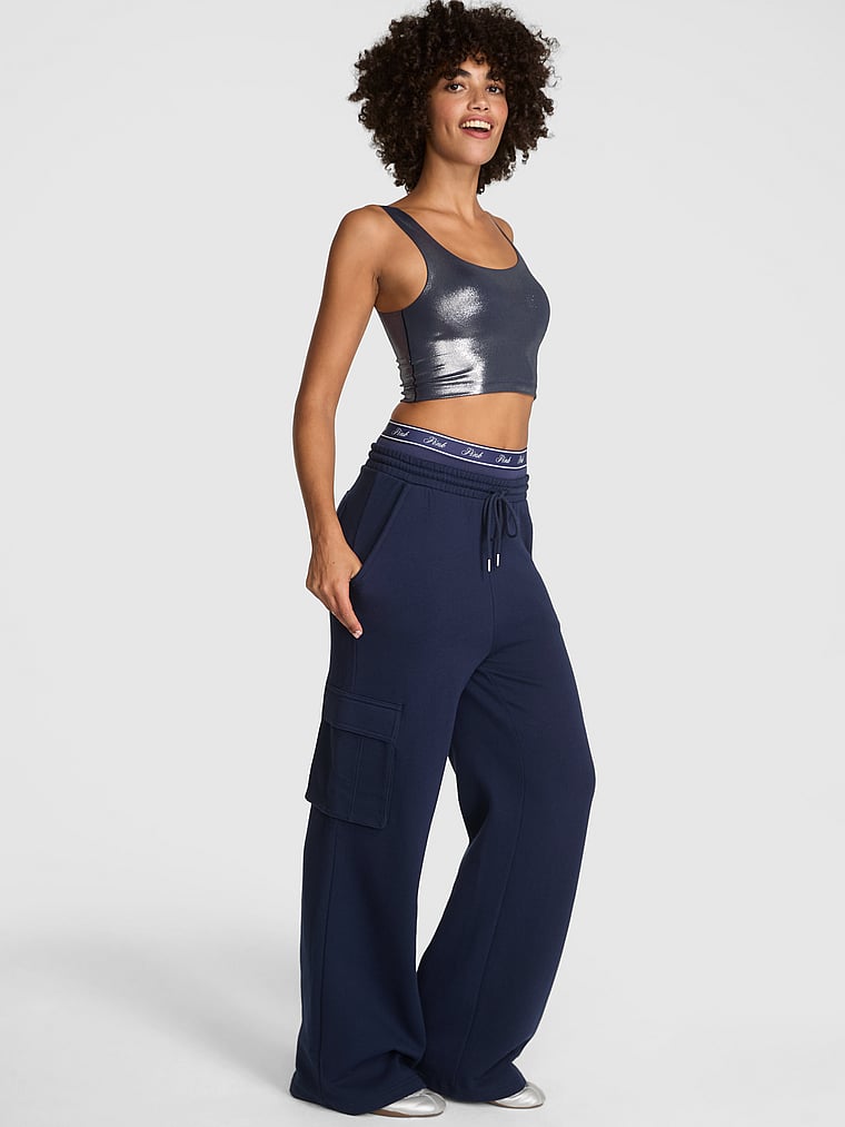 Широкие спортивные брюки-карго из флиса Ivy Pink, черный
Широкие спортивные брюки-карго из флиса Ivy Pink, черный