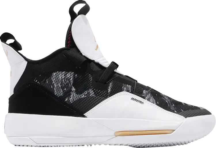 Кроссовки Air Jordan 33 PF Metallic Gold, черный 
Кроссовки Air Jordan 33 PF Metallic Gold, черный