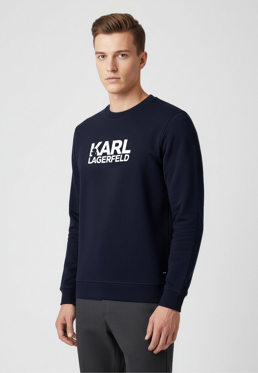 Толстовка KARL LAGERFELD CREWNECK, Midnight Blue - -/Dark Blue, Синий, Толстовка KARL LAGERFELD CREWNECK, Midnight Blue - -/Dark Blue
Толстовка KARL LAGERFELD CREWNECK, Midnight Blue - -/Dark Blue, Синий, Толстовка KARL LAGERFELD CREWNECK, Midnight Blue - -/Dark Blue