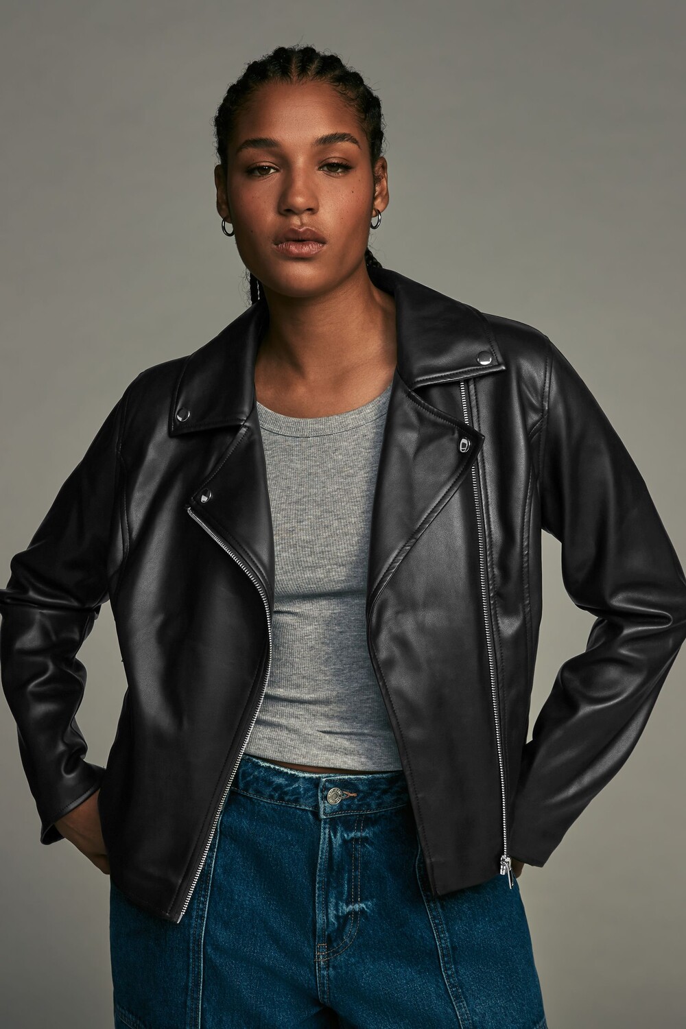 Куртка из искусственной кожи с пышной грудью Next, черный
Куртка из искусственной кожи с пышной грудью Next, черный