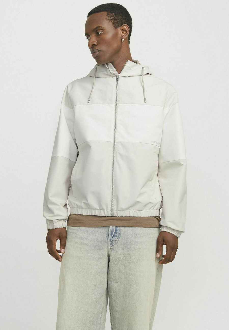 Куртка Jack & Jones JJELEGACY, Moonbeam/Off-White
Куртка Jack & Jones JJELEGACY, Moonbeam/Off-White