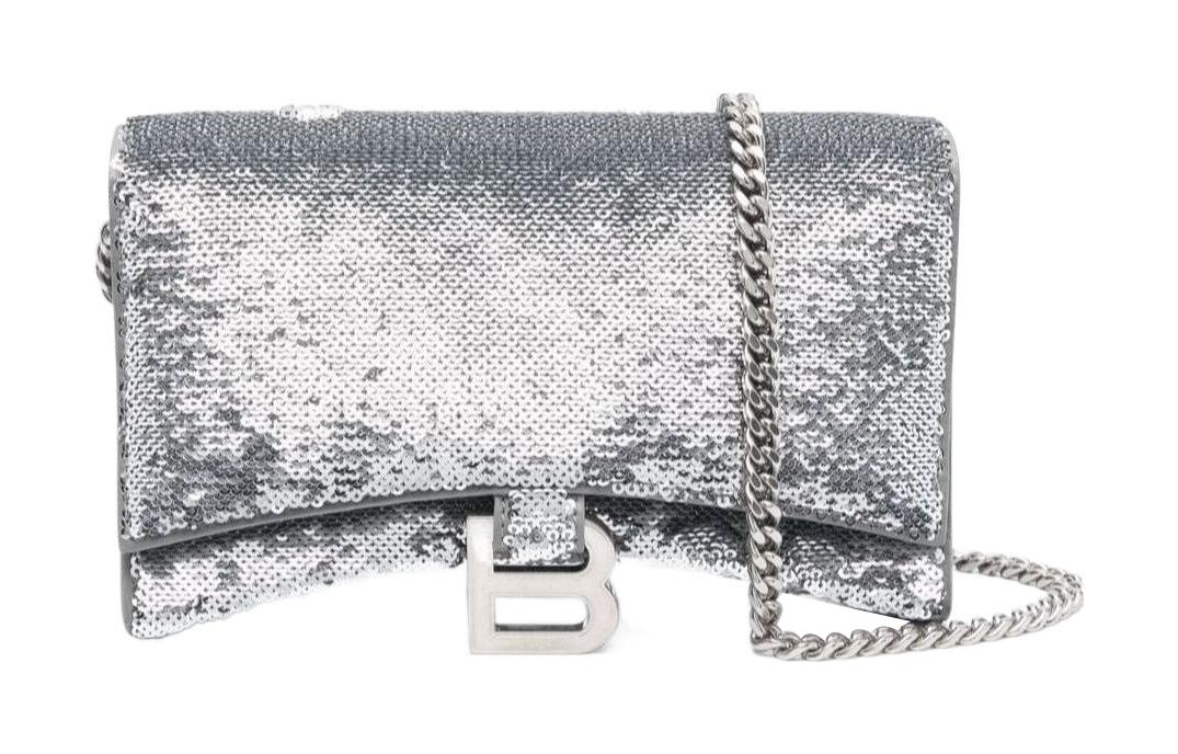 Balenciaga Hourglass Sheepskin Hourglass Bag, одно плечо кроссбоди, кошелек на цепочке, женский, Silver
Balenciaga Hourglass Sheepskin Hourglass Bag, одно плечо кроссбоди, кошелек на цепочке, женский, Silver