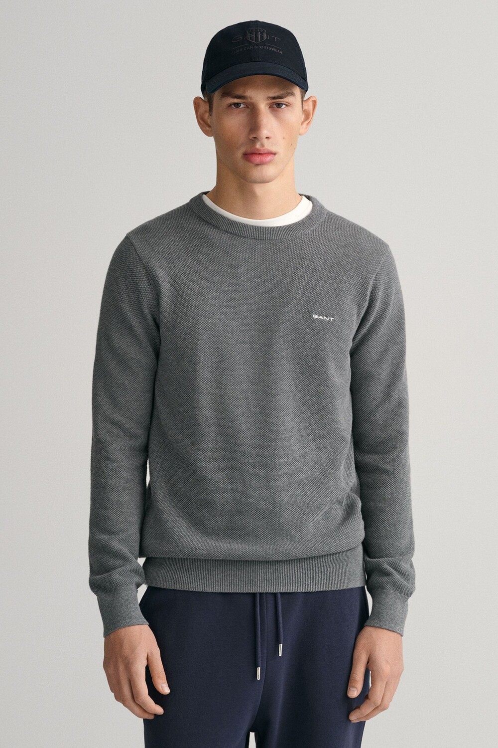 Новый свитер Gant из хлопкового пике с круглым вырезом GANT, серый 
Новый свитер Gant из хлопкового пике с круглым вырезом GANT, серый