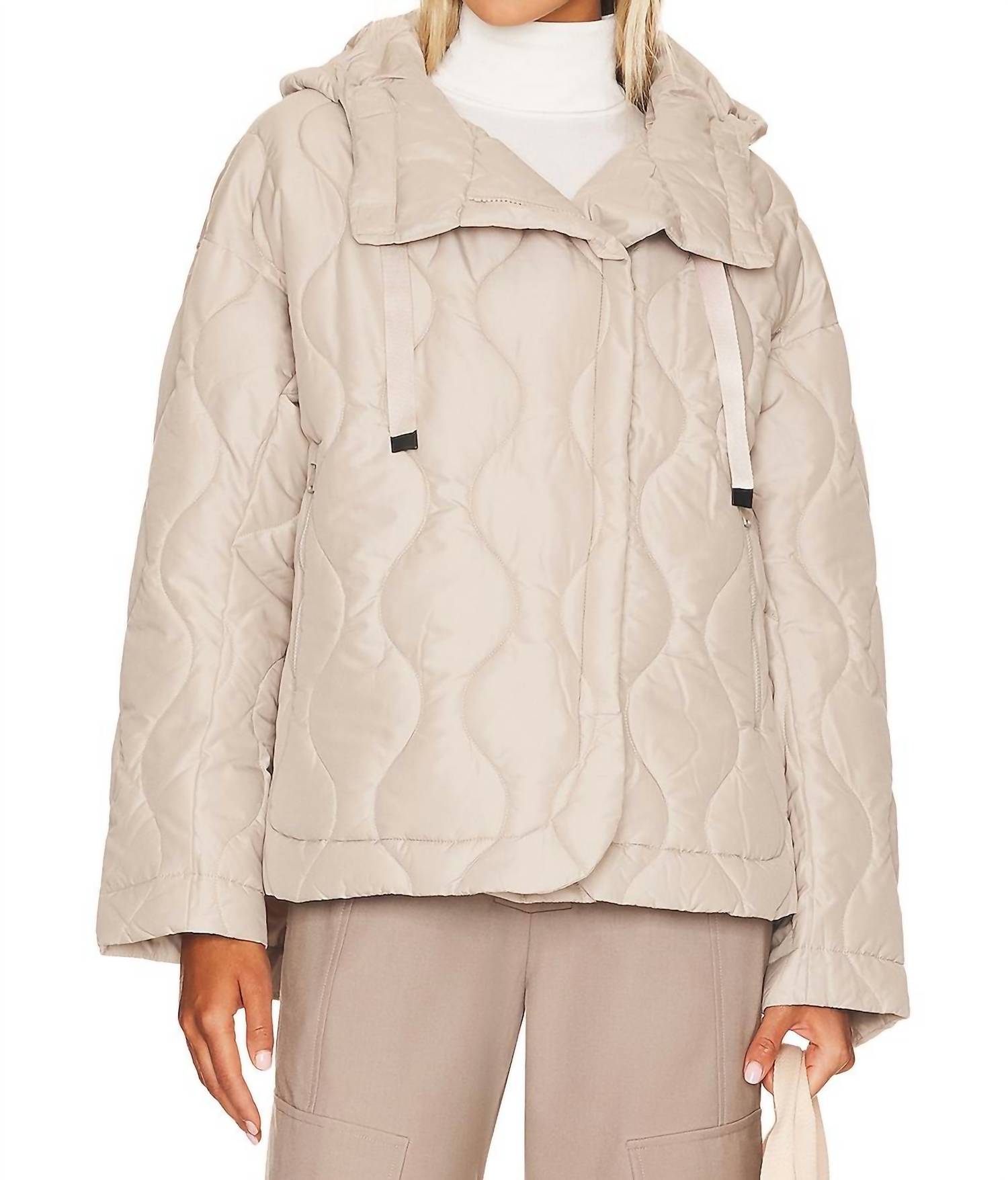 Нори стеганая куртка в бежевом цвете Alp N Rock
Нори стеганая куртка в бежевом цвете Alp N Rock