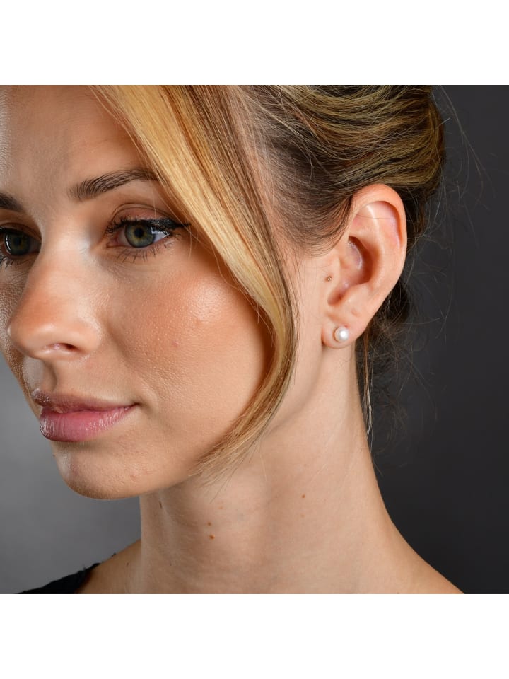 Adeliás Женские серьги - серьги-гвоздики из серебра 925 пробы с белой пресноводной жемчужиной
Adeliás Женские серьги - серьги-гвоздики из серебра 925 пробы с белой пресноводной жемчужиной