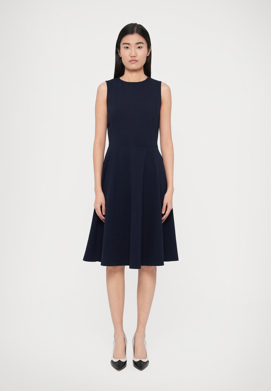 Платье Lauren Ralph Lauren CHARLEY SLEEVELESS DAY DRESS, Lighthouse Navy/Dark Blue
Платье Lauren Ralph Lauren CHARLEY SLEEVELESS DAY DRESS, Lighthouse Navy/Dark Blue