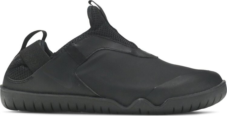 Кроссовки Nike Zoom Pulse 'Triple Black', черный
Кроссовки Nike Zoom Pulse 'Triple Black', черный