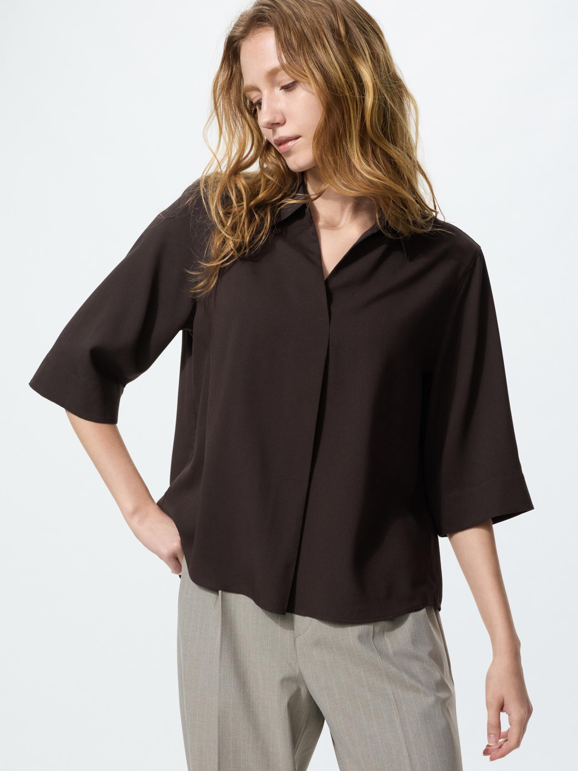 Блуза Uniqlo Rayon Skipper Collar 3/4 Sleeve, 38 темно-коричневый
Блуза Uniqlo Rayon Skipper Collar 3/4 Sleeve, 38 темно-коричневый