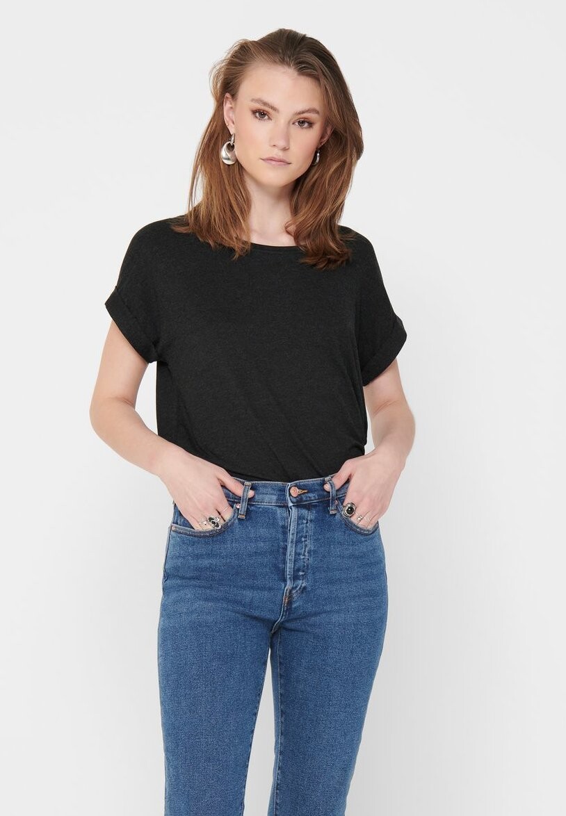 Базовая футболка ONLY
Базовая футболка ONLY