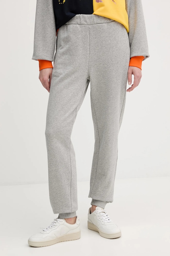 Хлопковые спортивные штаны x «очень странные дела» United Colors of Benetton, серый
Хлопковые спортивные штаны x «очень странные дела» United Colors of Benetton, серый