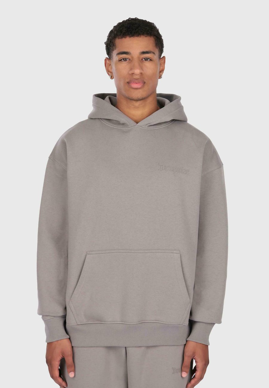 Худи Dropsize HEAVY HD LOGO, Flannel Grey/Grey, Серый, Худи Dropsize HEAVY HD LOGO, Flannel Grey/Grey
Худи Dropsize HEAVY HD LOGO, Flannel Grey/Grey, Серый, Худи Dropsize HEAVY HD LOGO, Flannel Grey/Grey