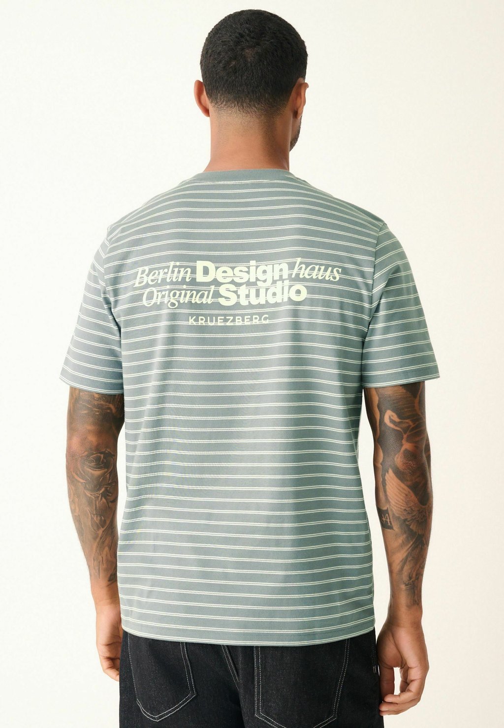 Футболка с принтом REGULAR FIT - STRIPE HEAVYWEIGHT Next, темно-серый
Футболка с принтом REGULAR FIT - STRIPE HEAVYWEIGHT Next, темно-серый