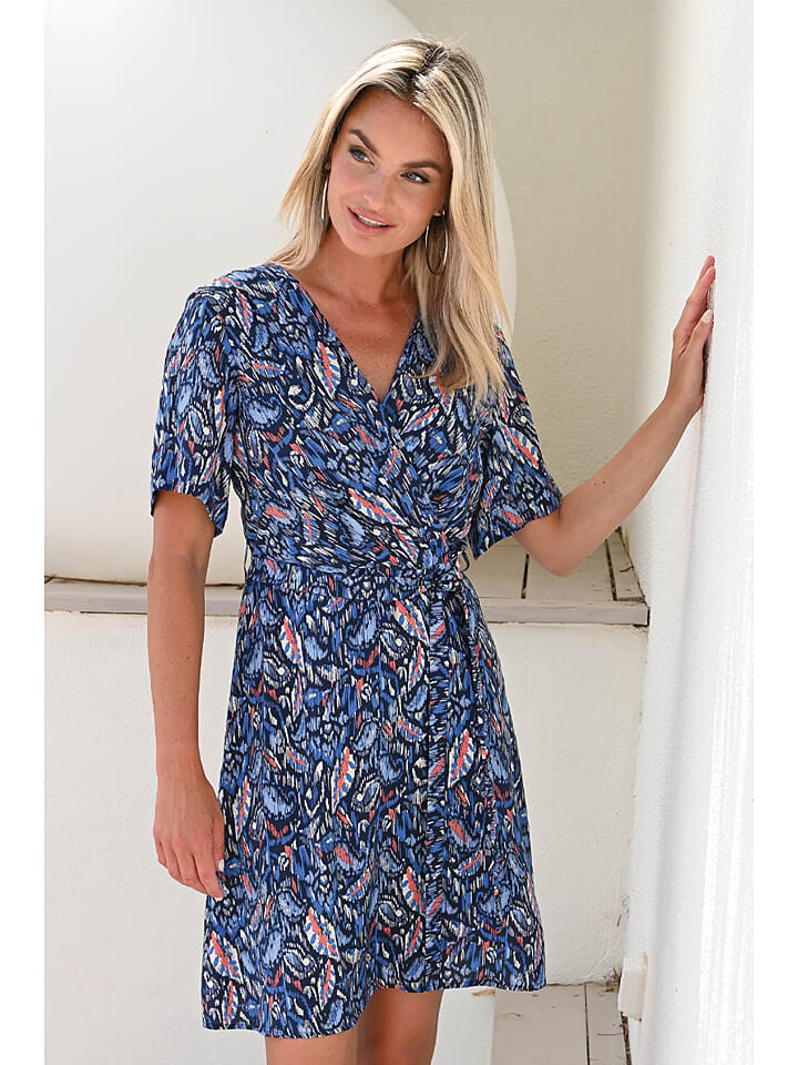 Короткое платье Bleu d'Azur Joko, темно-синий
Короткое платье Bleu d'Azur Joko, темно-синий