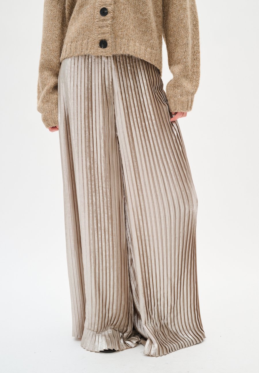 Брюки InWear FUTURE, Metal/Silver-Coloured
Брюки InWear FUTURE, Metal/Silver-Coloured