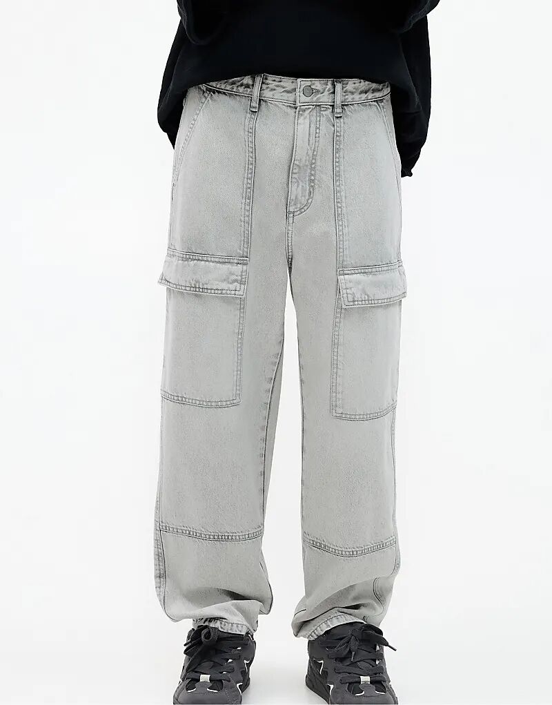 Джинсы-карго Pull&Bear мешковатого кроя темно-серого цвета
Джинсы-карго Pull&Bear мешковатого кроя темно-серого цвета