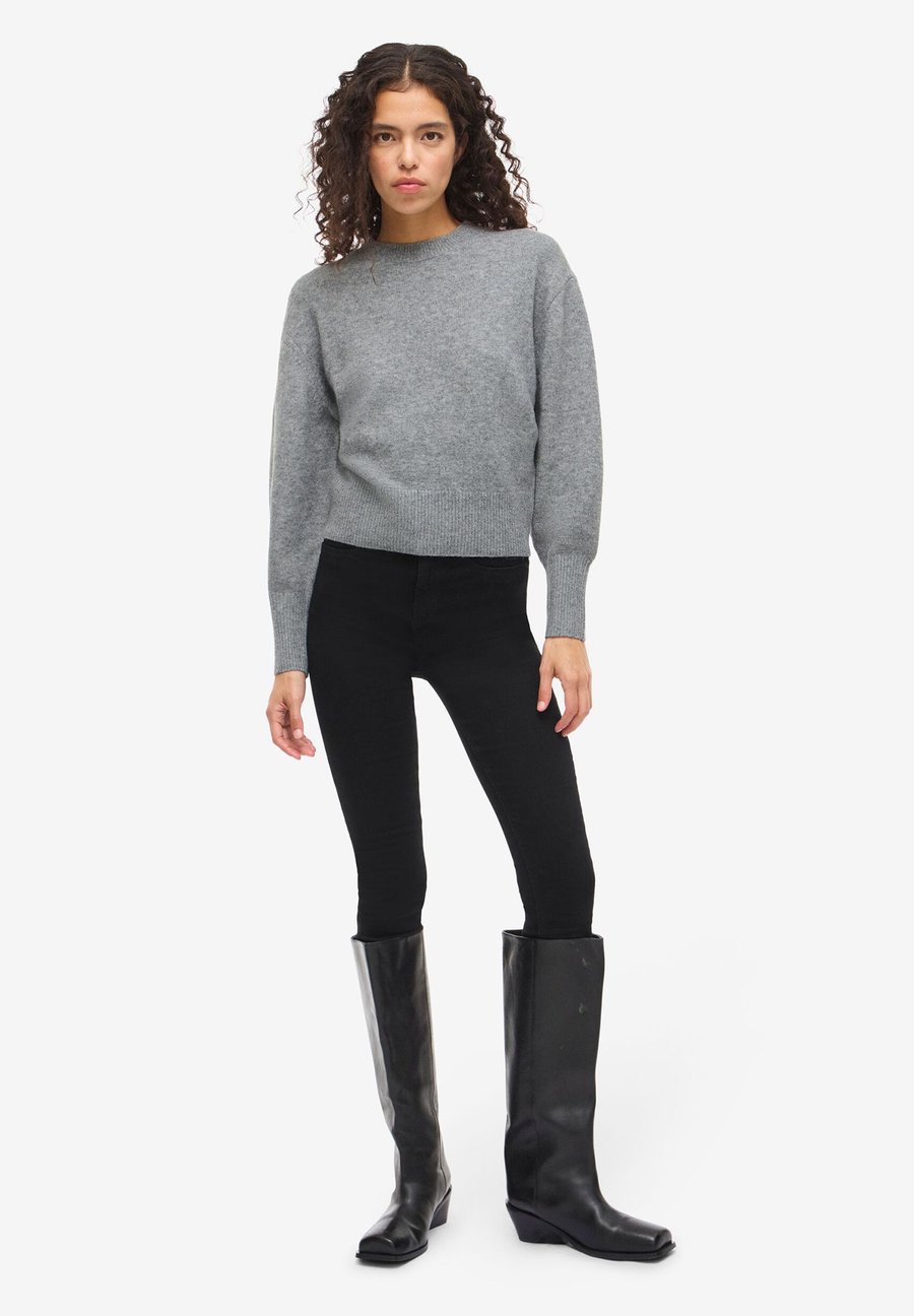 Джемпер Noisy May Jumper, Medium Grey Melange/Dark Grey
Джемпер Noisy May Jumper, Medium Grey Melange/Dark Grey