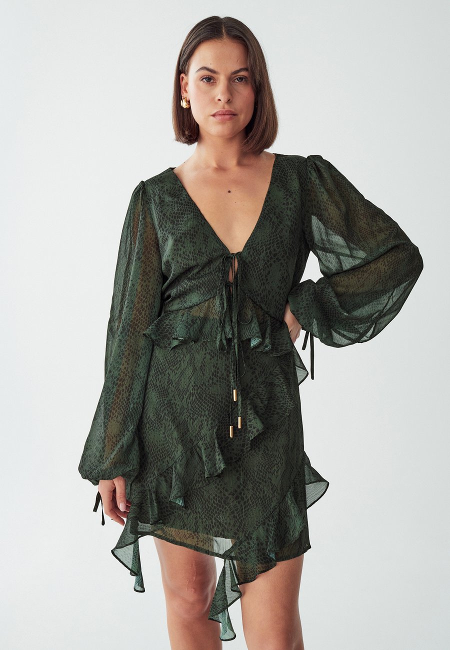 Платье BWLDR SONOA , Khaki/Green
Платье BWLDR SONOA , Khaki/Green