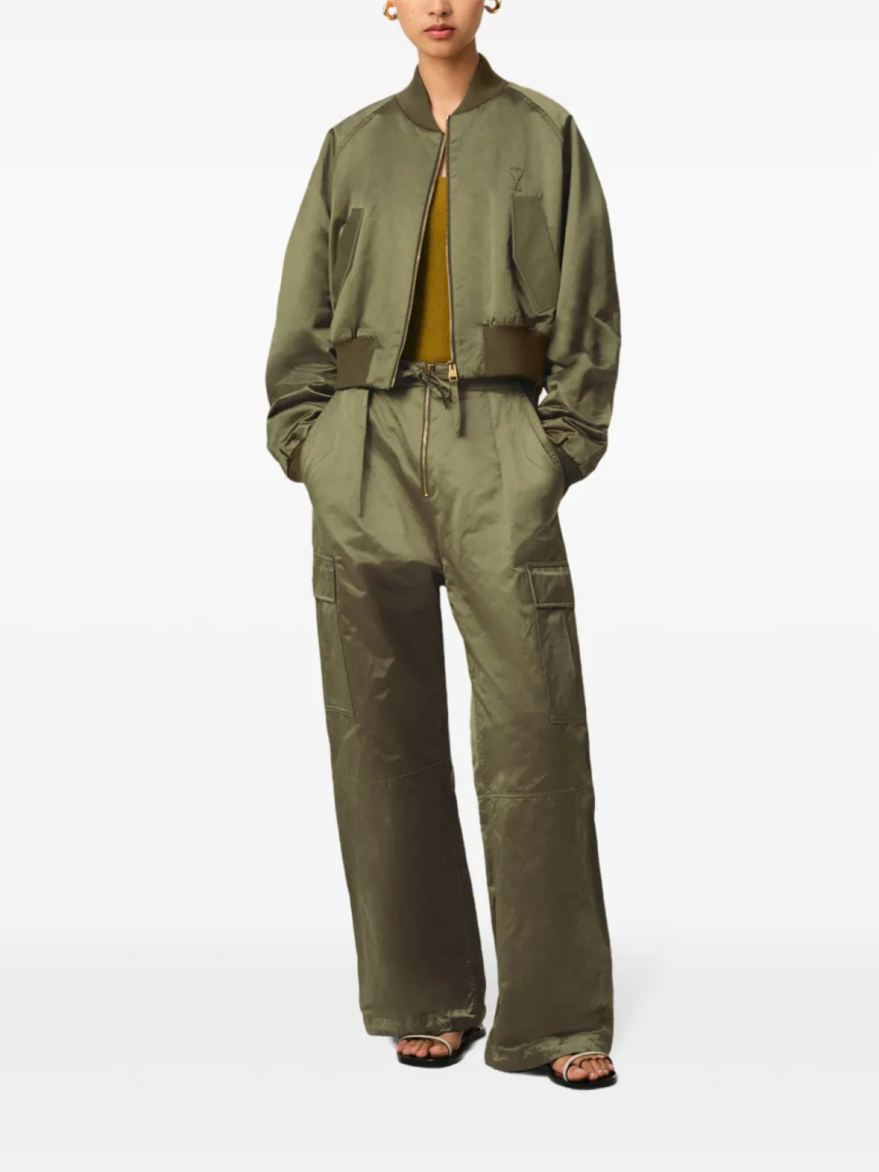 AMI Paris бомбер с монограммой Ami de Coeur, зеленый
AMI Paris бомбер с монограммой Ami de Coeur, зеленый