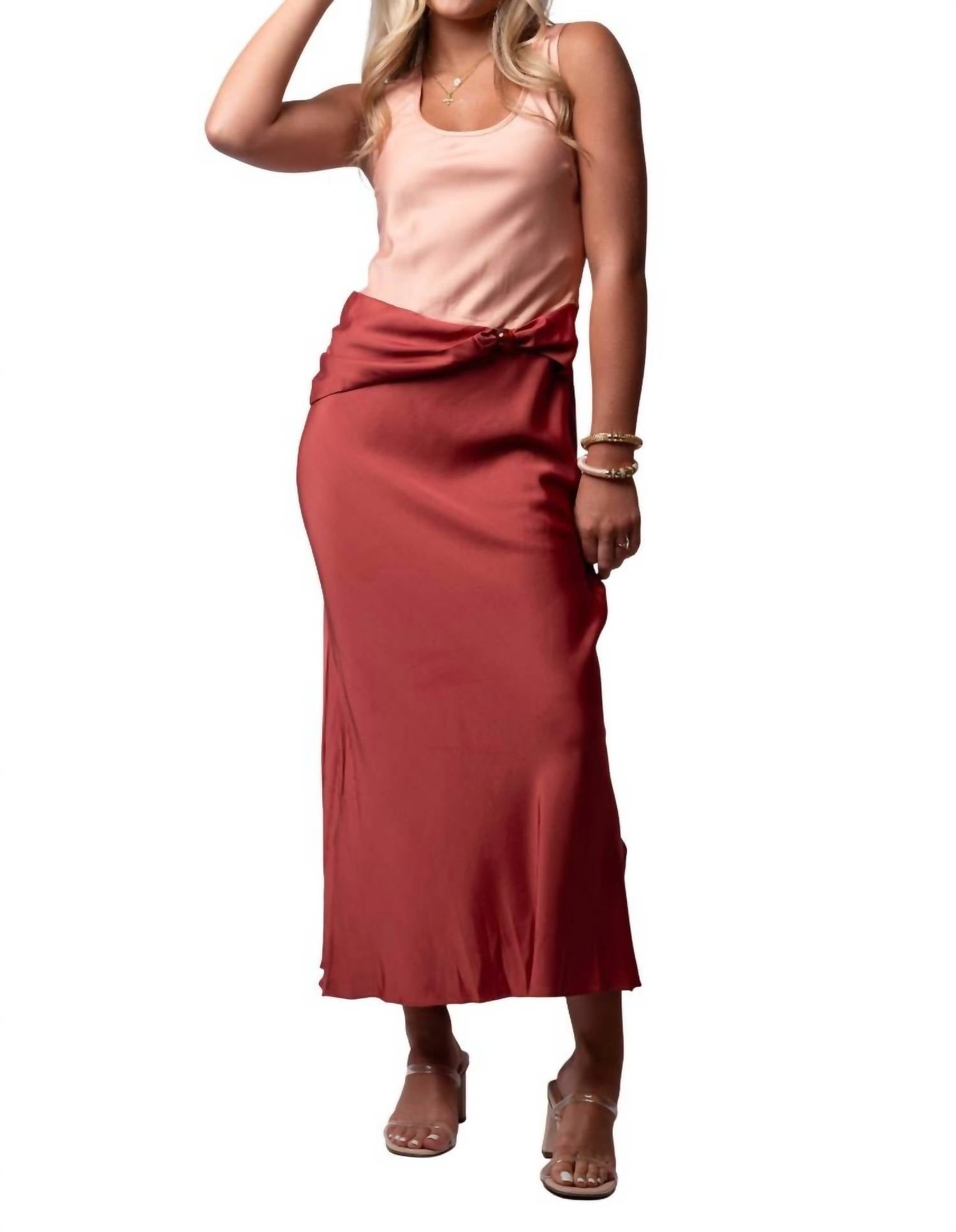 Платье-миди Duet в абрикосово-глиняном цвете MON RENN, цвет apricot & clay
Платье-миди Duet в абрикосово-глиняном цвете MON RENN, цвет apricot & clay