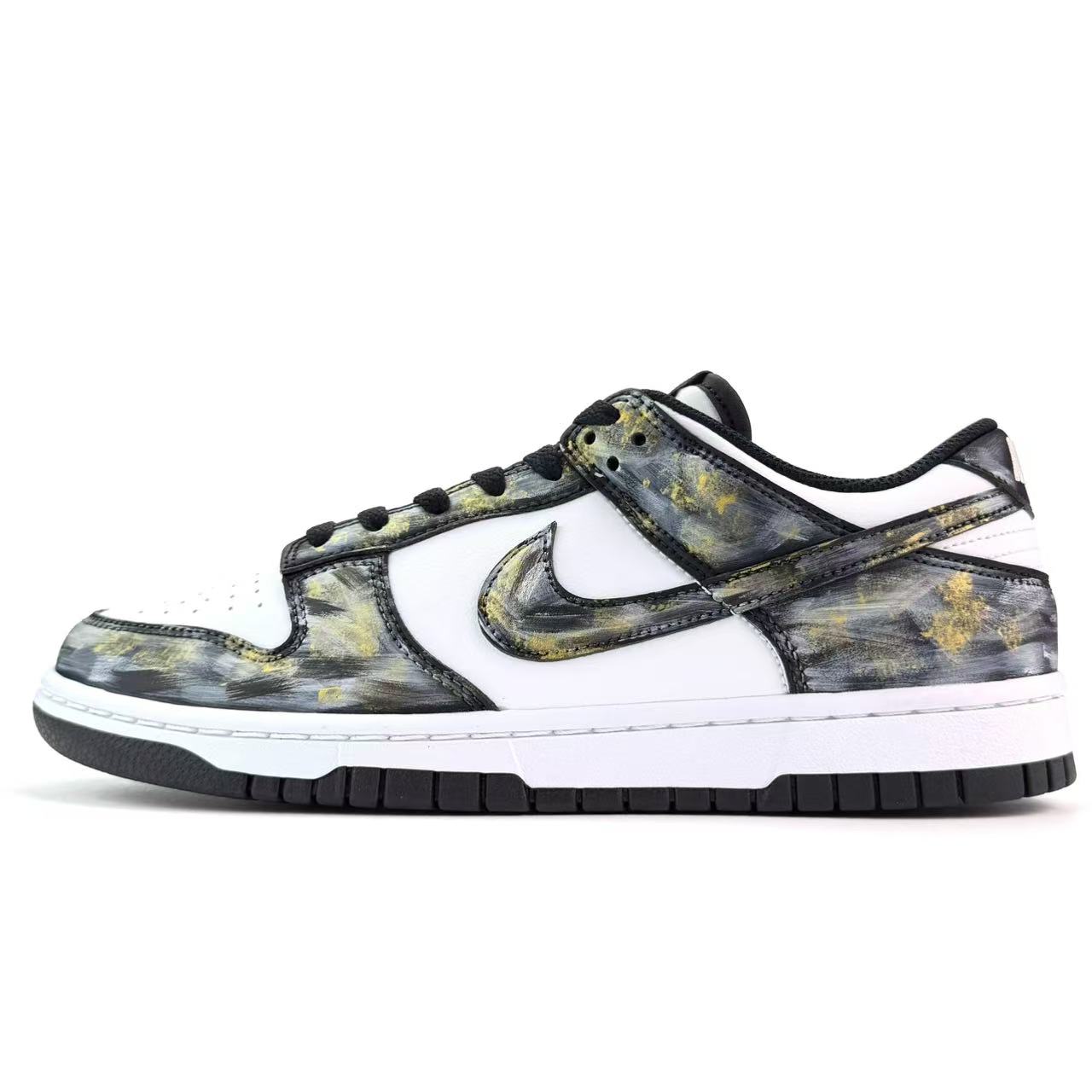 Детские скейтерские кроссовки Dunk Grade School Nike, черный
Детские скейтерские кроссовки Dunk Grade School Nike, черный