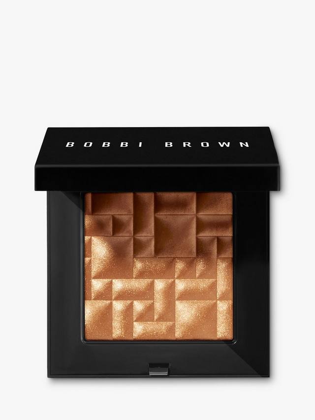 Пудра для хайлайтинга Real Nudes Collection Bobbi Brown, Copper Glow
Пудра для хайлайтинга Real Nudes Collection Bobbi Brown, Copper Glow