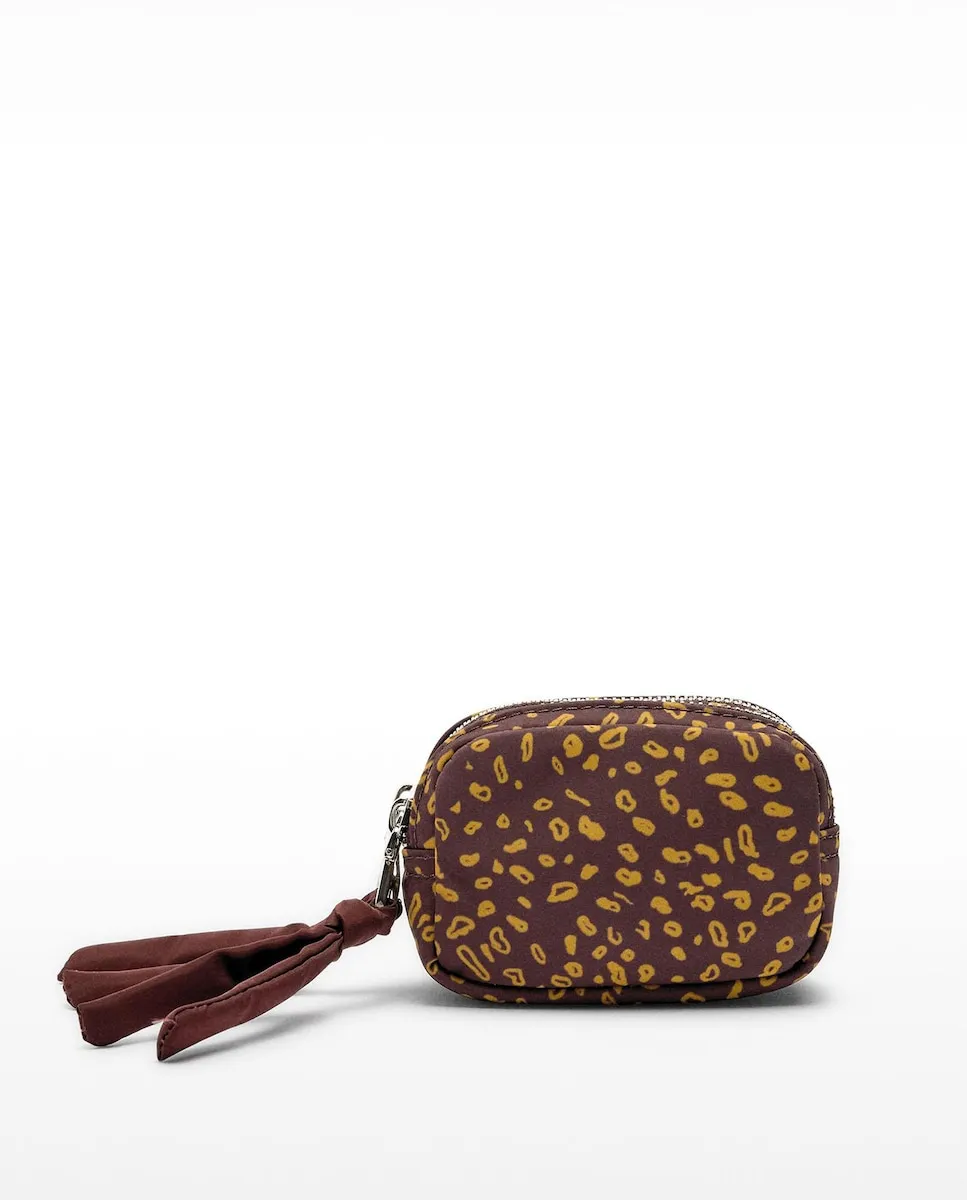 Женский маленький кошелек с животным принтом Parfois, темно-коричневый
Женский маленький кошелек с животным принтом Parfois, темно-коричневый