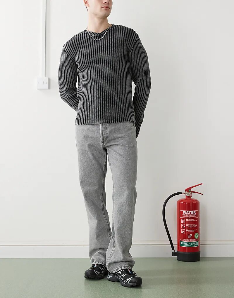 Комплект классического кроя, расклешенные брюки средней посадки, пепельно-серого цвета Dr Denim
Комплект классического кроя, расклешенные брюки средней посадки, пепельно-серого цвета Dr Denim