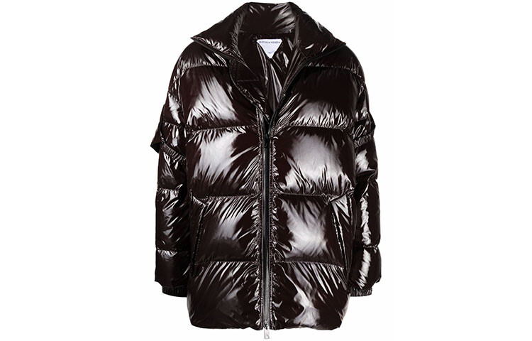 Пуховик женский Bottega Veneta дутый, коричневый
Пуховик женский Bottega Veneta дутый, коричневый