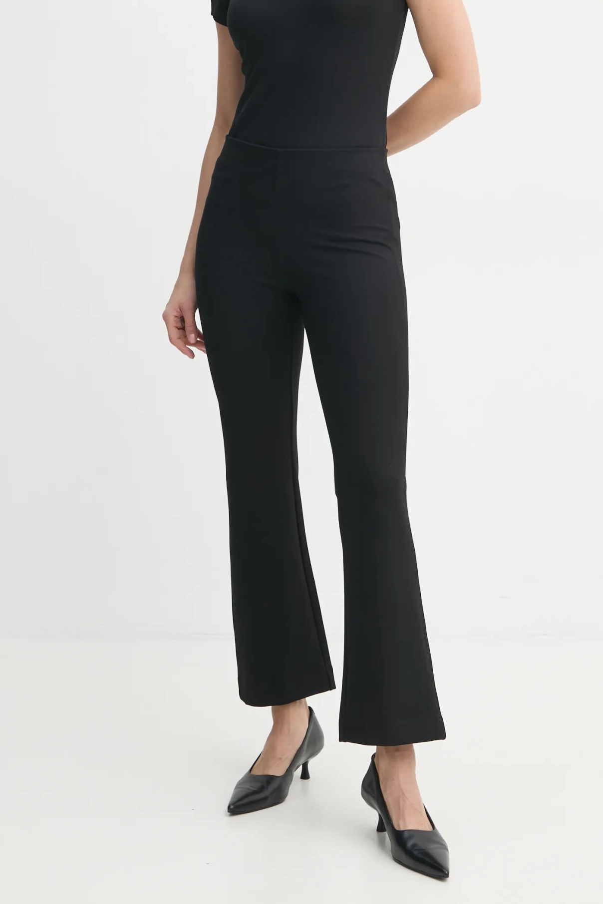 Брюки Filippa K, черный 
Брюки Filippa K, черный