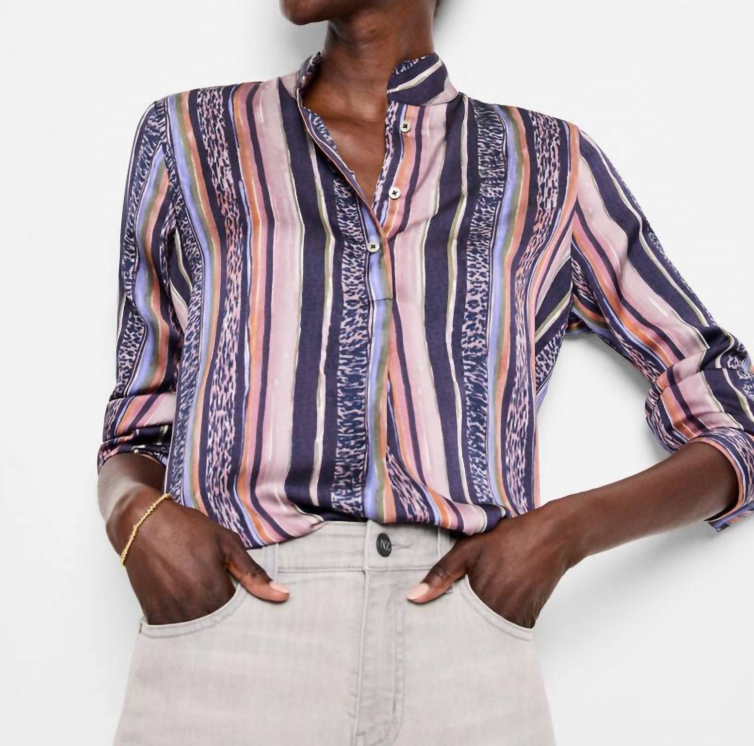 Рубашка в полоску Animal Stripe в цвете Indigo Multi Nic + Zoe
Рубашка в полоску Animal Stripe в цвете Indigo Multi Nic + Zoe