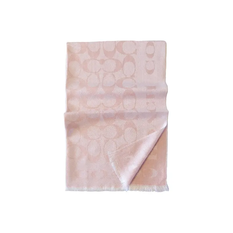 Женский шелковый шарф COACH
Женский шелковый шарф COACH