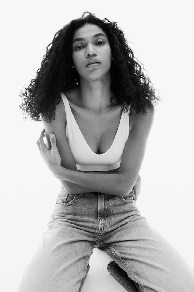 Мягкий бюстгальтер с подкладкой, бесшовный H&M, белый
Мягкий бюстгальтер с подкладкой, бесшовный H&M, белый