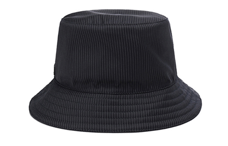 Ковшовая шляпа мужская ночной синий EMPORIO ARMANI
Ковшовая шляпа мужская ночной синий EMPORIO ARMANI