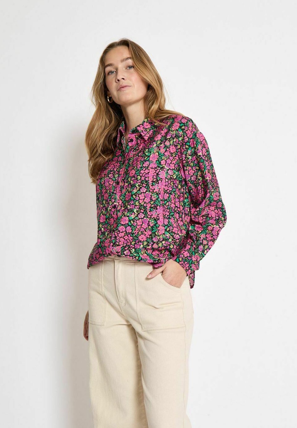 Блузка на пуговицах OTHILDE Desires, зеленый
Блузка на пуговицах OTHILDE Desires, зеленый