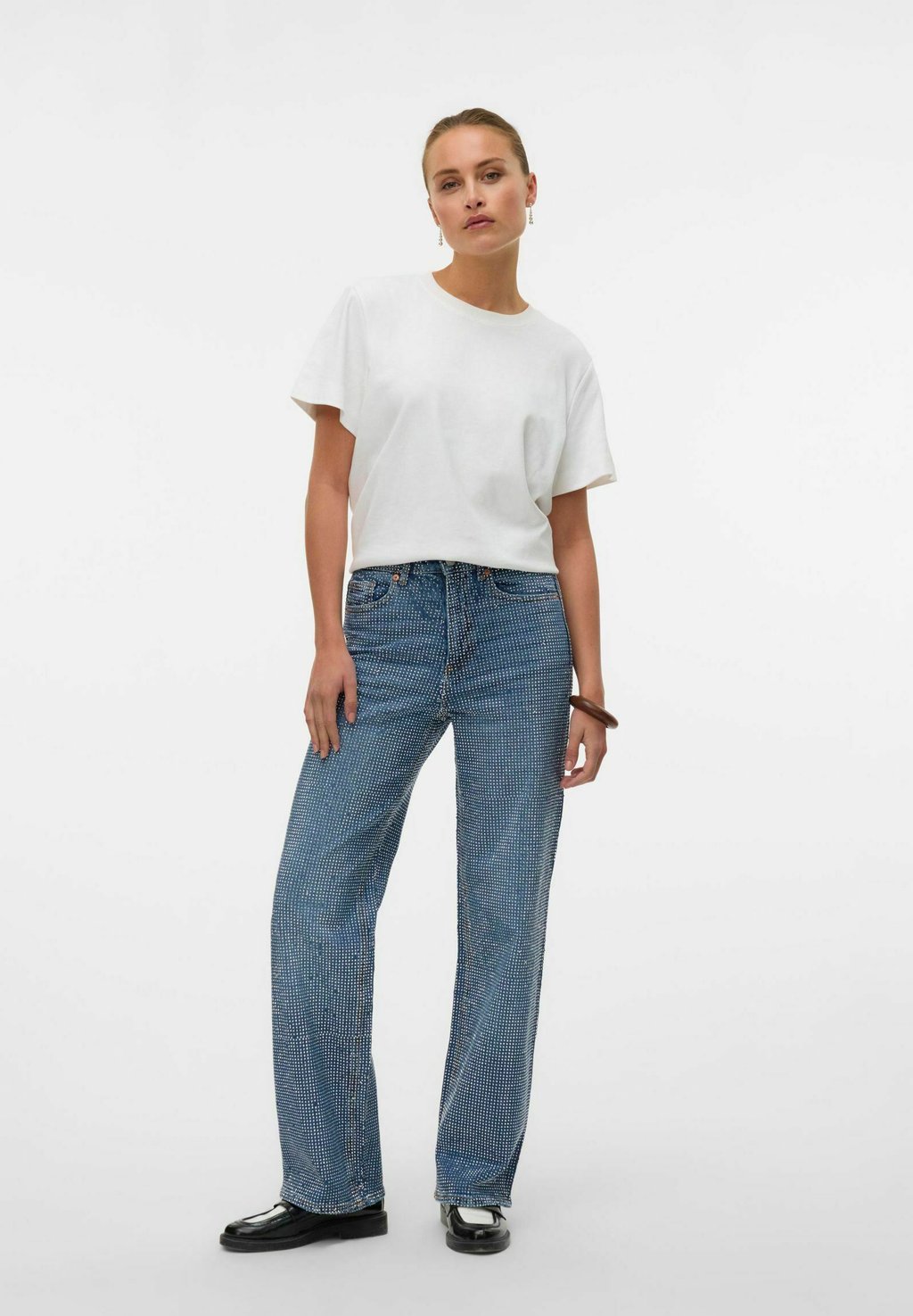 Джинсы прямого кроя WEIT GESCHNITTEN VMTESSA HOHE TAILLE BEINSCHNITT Vero Moda, цвет Medium Blue Denim
Джинсы прямого кроя WEIT GESCHNITTEN VMTESSA HOHE TAILLE BEINSCHNITT Vero Moda, цвет Medium Blue Denim