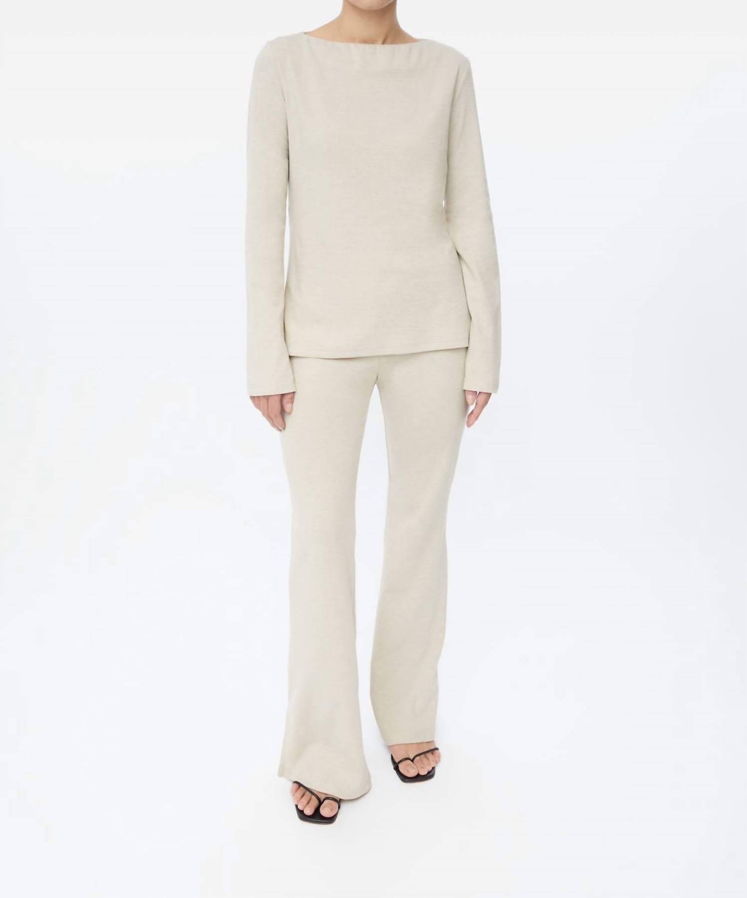 Вязаный свитер в цвете овсяный Dāl the Label, Oat
Вязаный свитер в цвете овсяный Dāl the Label, Oat