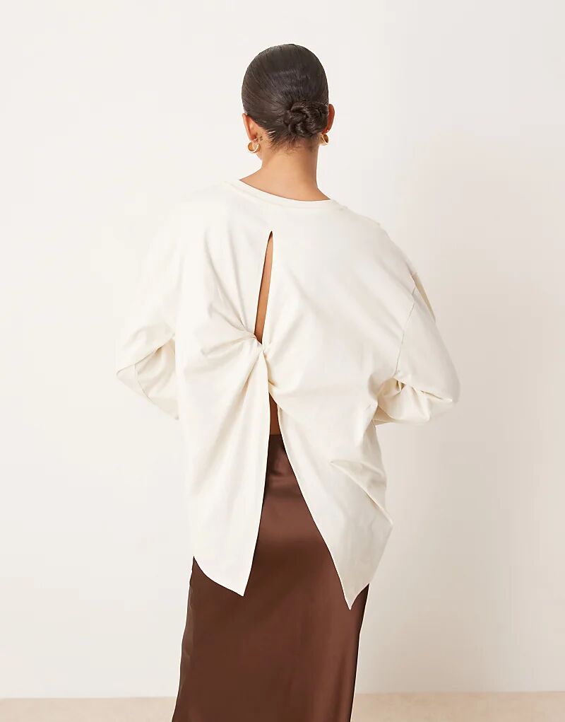 Кремовая футболка ASOS DESIGN с длинными рукавами и перекрученной спинкой
Кремовая футболка ASOS DESIGN с длинными рукавами и перекрученной спинкой