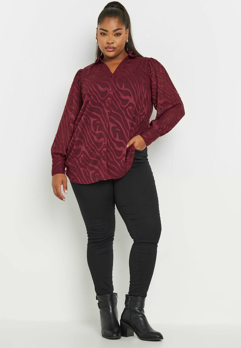 Блузка на пуговицах Yours Clothing, бордовый
Блузка на пуговицах Yours Clothing, бордовый