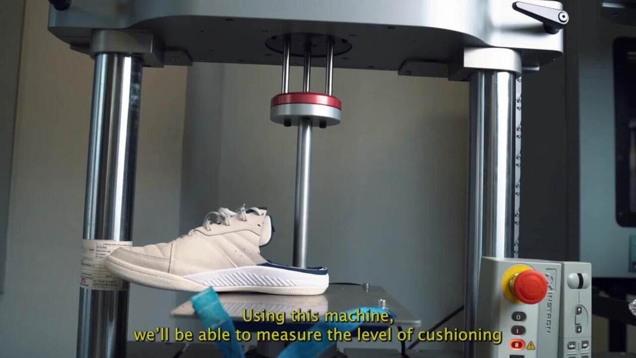 Мужские футбольные бутсы для мини-футбола Kipsta Trainers Eskudo 500 бежевые
Мужские футбольные бутсы для мини-футбола Kipsta Trainers Eskudo 500 бежевые