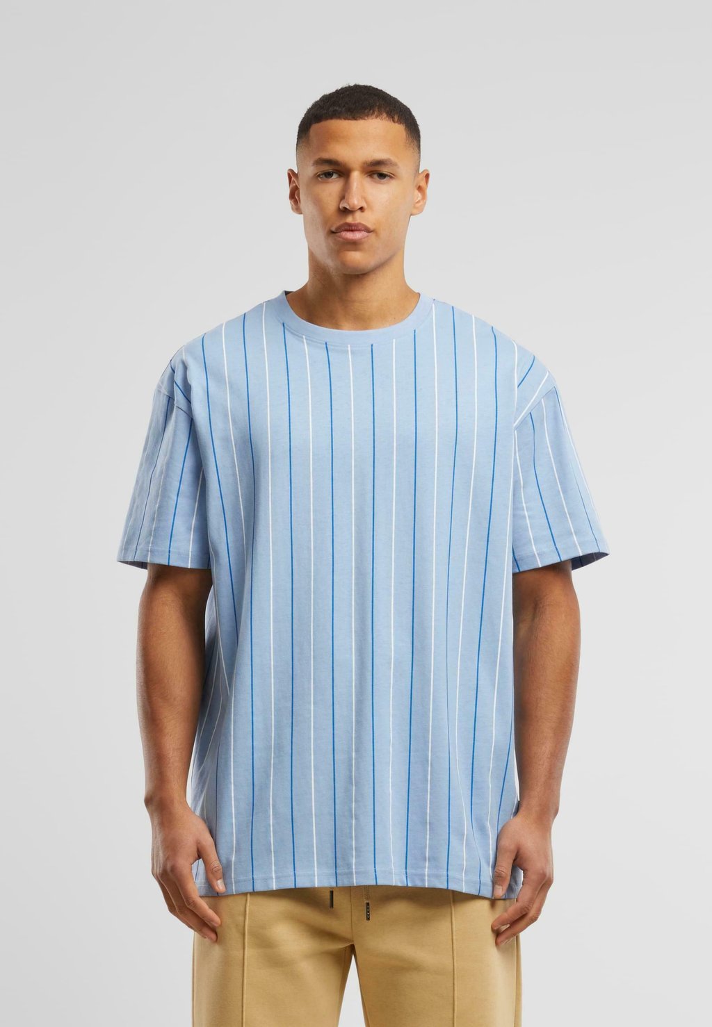 Футболка с принтом Urban Classics, синий
Футболка с принтом Urban Classics, синий