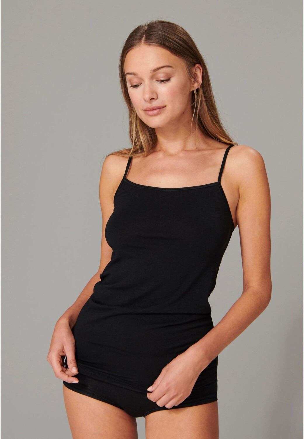 Комплект из 2 женских топов на бретельках-спагетти SCHIESSER, черный 
Комплект из 2 женских топов на бретельках-спагетти SCHIESSER, черный